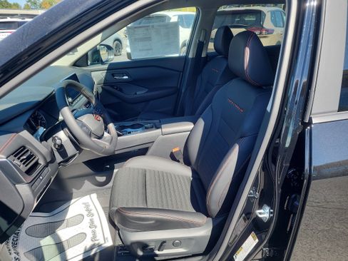 New 2026 Nissan Rogue SV w/ Rock Creek Premium Package image 11