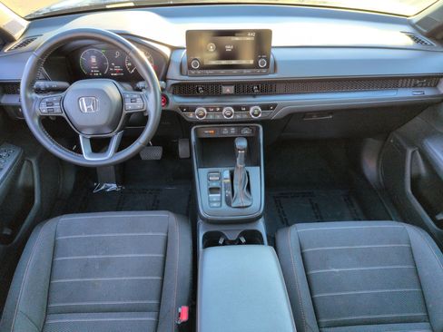 Used 2023 Honda CR-V Sport image 28