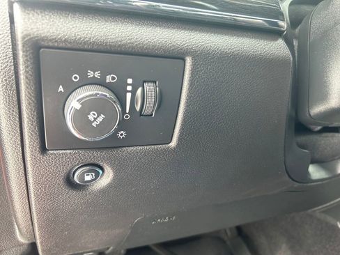 Used 2017 Jeep Grand Cherokee Trailhawk w/ Trailhawk Luxury Group image 22