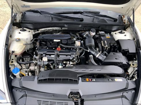 Used 2022 Hyundai Sonata Limited w/ Preferred Accessory Package FWD image 32