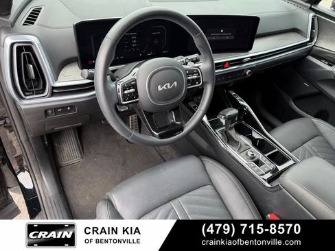 Certified 2025 Kia Sorento SX Prestige AWD/4WD image 9
