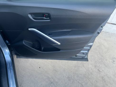 Used 2023 Toyota Corolla Cross LE FWD image 17