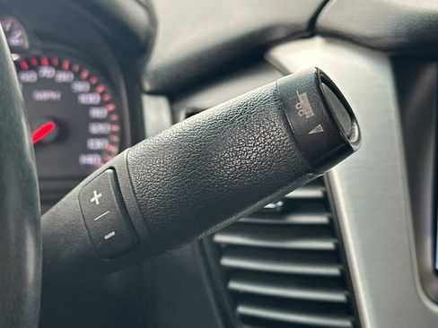 Used 2015 GMC Yukon SLT image 30