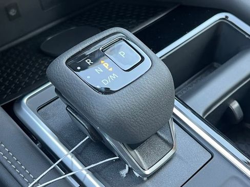 New 2026 Nissan Pathfinder Platinum AWD/4WD image 32