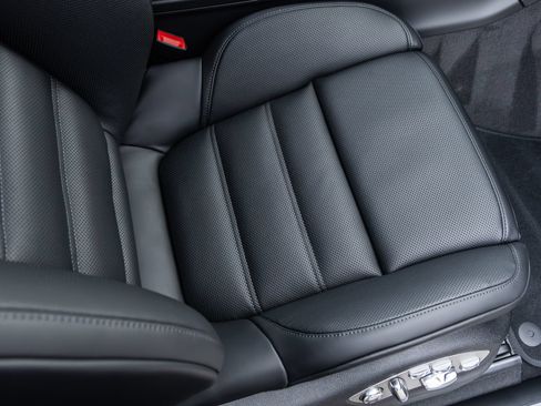 Certified 2026 Porsche Macan S AWD/4WD image 44