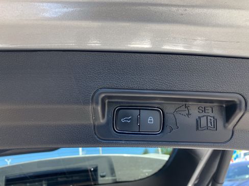 Certified 2021 Ford Explorer XLT w/ Equipment Group 202A AWD/4WD image 12