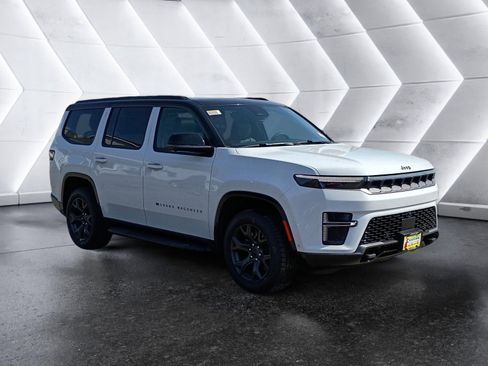 New 2026 Jeep Grand Wagoneer 4WD image 8