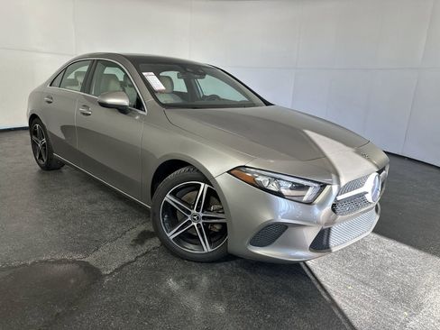 Used 2019 Mercedes-Benz A 220 image 1