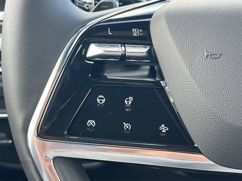 New 2026 Cadillac Escalade ESV Luxury w/ LPO, Floor Liner Package image 13