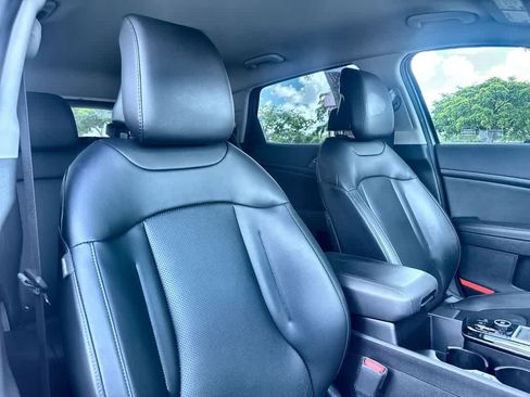 Certified 2024 Kia Sportage EX FWD image 27