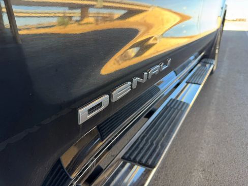 Used 2019 GMC Sierra 1500 Denali w/ Technology Package image 10