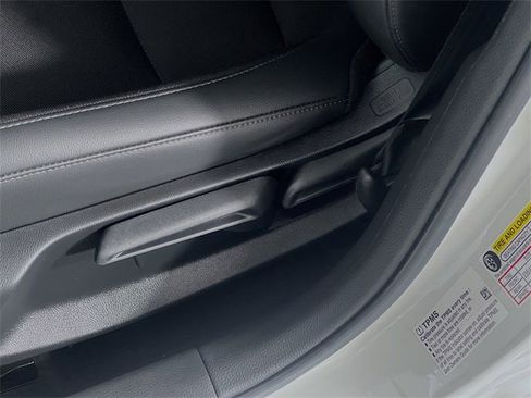 Used 2024 Honda Civic Sport image 12