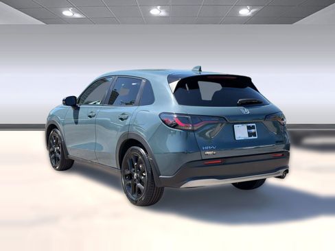 Used 2024 Honda HR-V Sport image 3