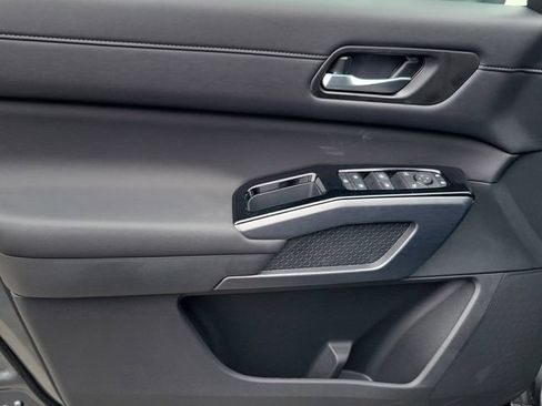 New 2026 Nissan Pathfinder SL FWD image 5