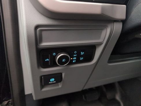 Used 2023 Ford F150 XLT w/ Trailer Tow Package image 16