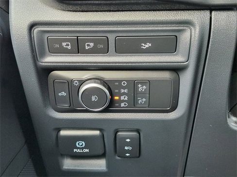 Certified 2022 Ford F150 XLT w/ Equipment Group 302A High image 23