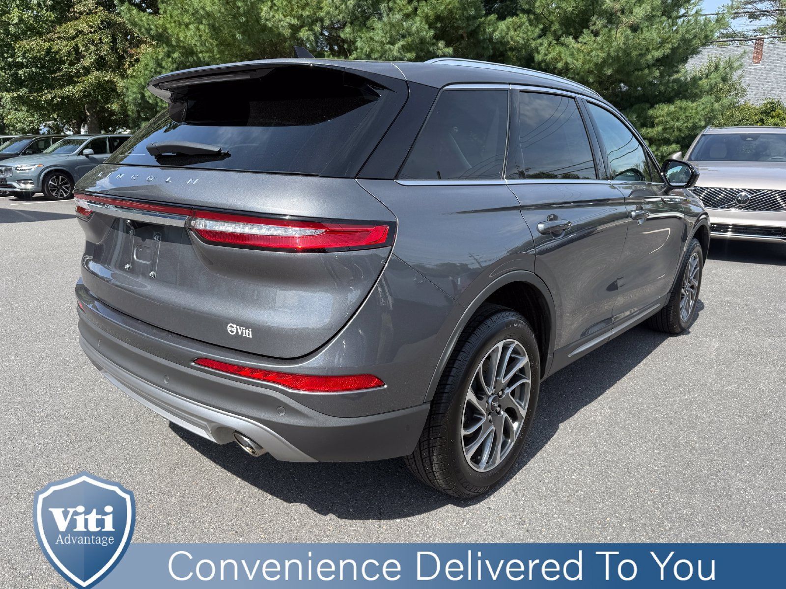 Used 2022 Lincoln Corsair AWD w/ Equipment Group 101A image 8