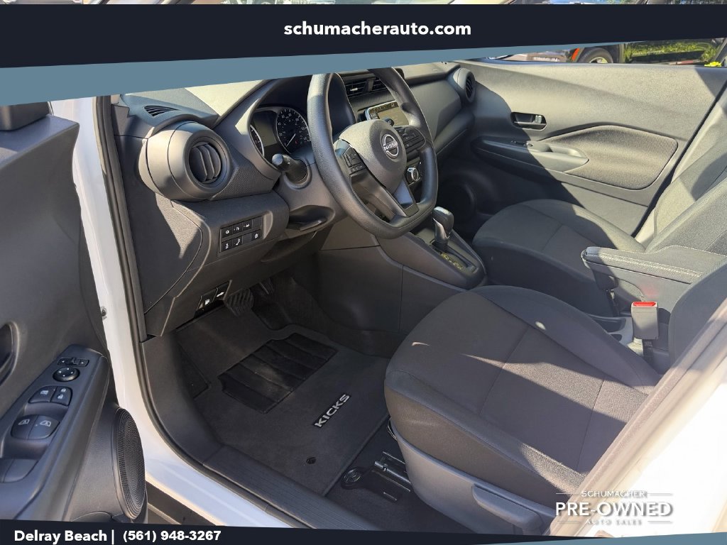 Used 2025 Nissan Kicks Play S FWD image 11