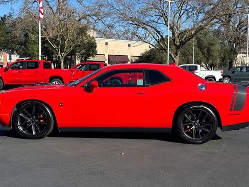 Used 2019 Dodge Challenger R/T Scat Pack w/ Shaker Package image 6