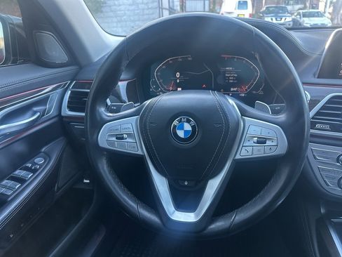 Used 2022 BMW 740i xDrive w/ Premium Package image 20