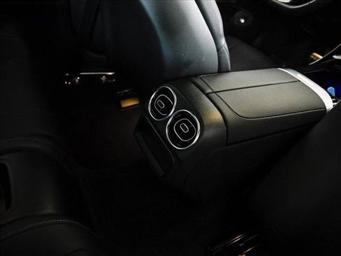 Certified 2025 Mercedes-Benz CLE 300 4MATIC Coupe image 19