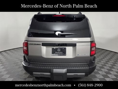 Used 2025 Toyota Land Cruiser w/ Premium Package image 5