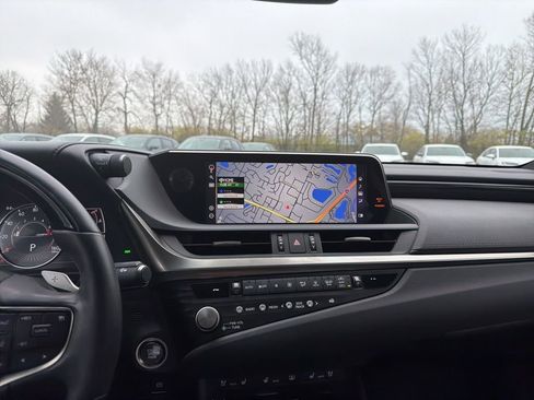 Used 2021 Lexus ES 350 Luxury image 15