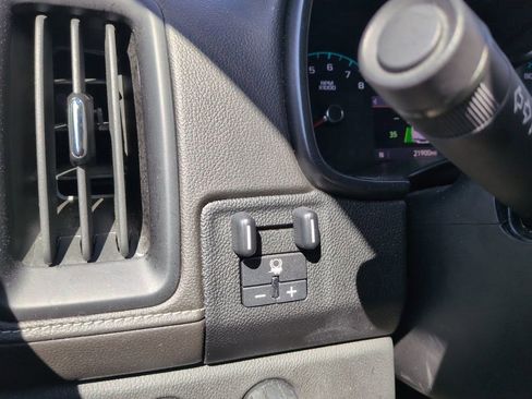 Used 2021 GMC Canyon Denali image 37