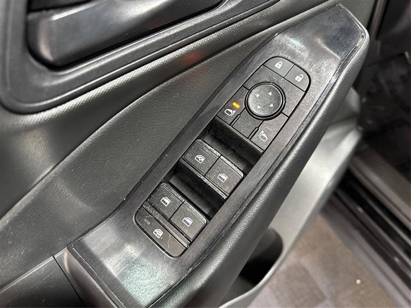 Used 2024 Nissan Rogue S AWD/4WD image 31