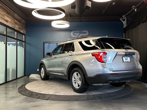 Used 2021 Ford Explorer XLT AWD/4WD image 5