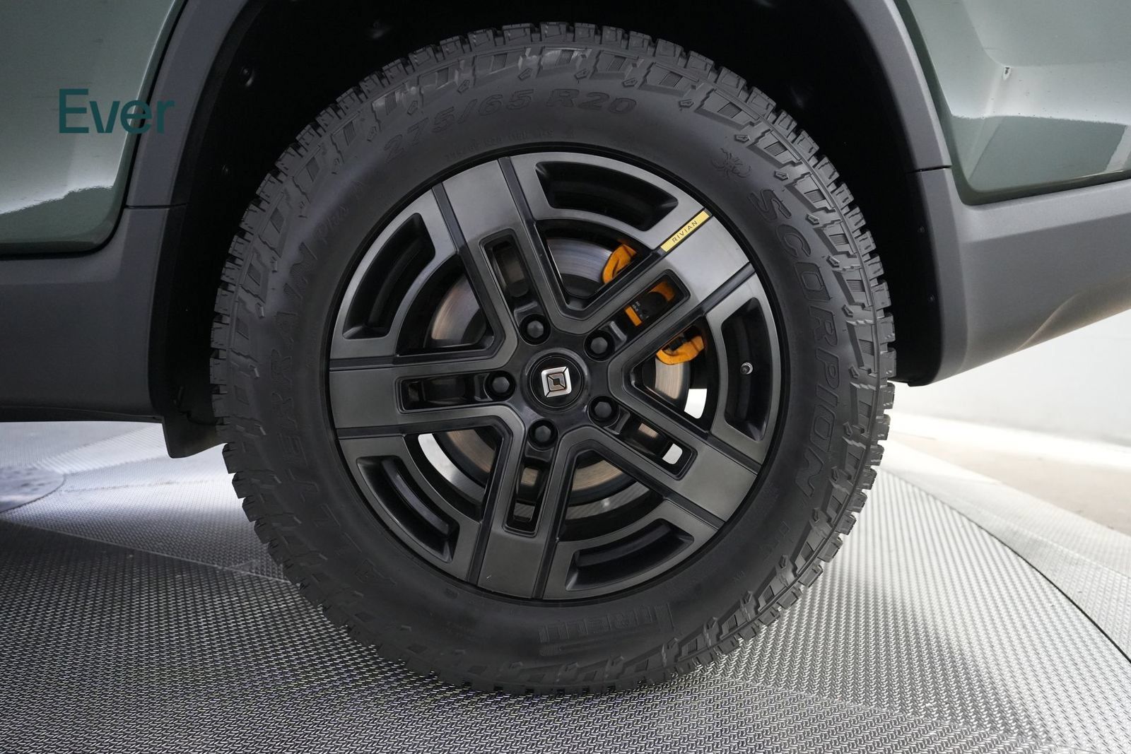 Used 2022 Rivian R1T Adventure AWD/4WD image 9