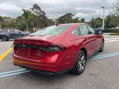 Used 2024 Honda Accord EX image 11