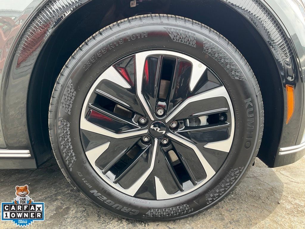 Used 2024 Kia EV6 Wind RWD image 77