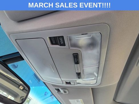 Used 2016 Toyota Avalon Touring image 29