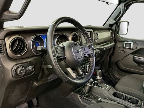 Used 2019 Jeep Wrangler Unlimited Sport S AWD/4WD image 18