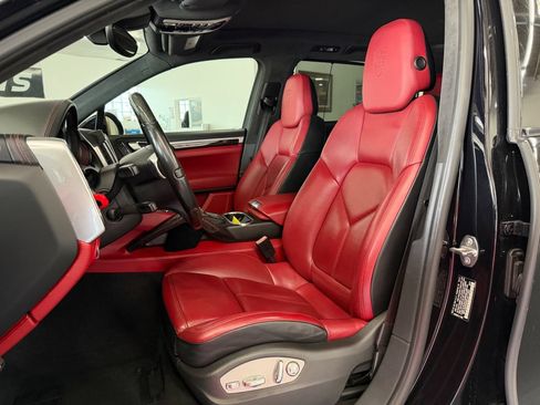 Used 2014 Porsche Cayenne GTS AWD/4WD image 16