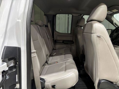 Used 2019 Ford F150 XL w/ Equipment Group 101A Mid AWD/4WD image 14