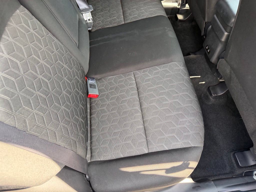 Used 2026 Mitsubishi Outlander Sport SE AWD/4WD image 18
