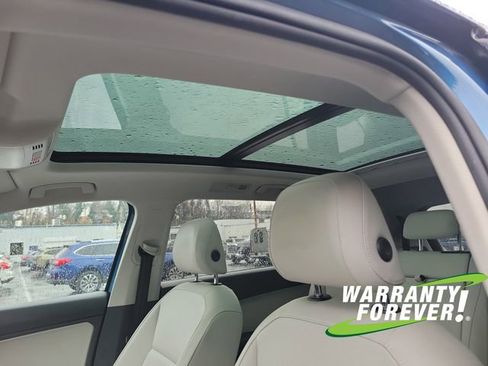 Used 2018 Volkswagen Tiguan SE image 13