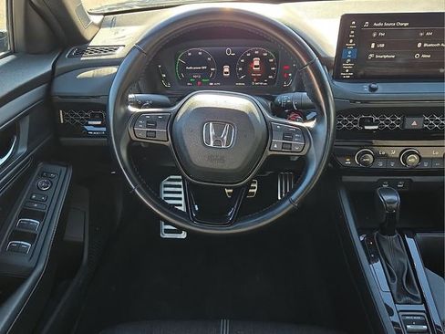 Used 2023 Honda Accord Sport image 18
