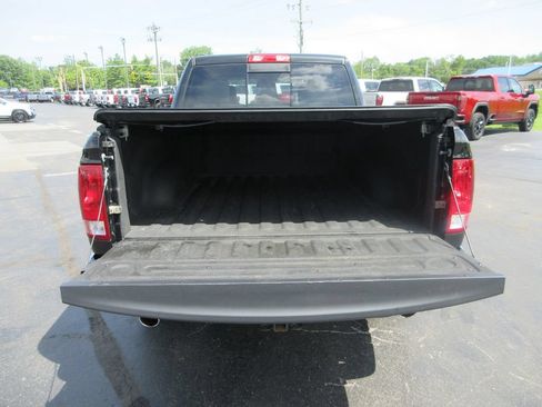 Used 2017 RAM 1500 Big Horn AWD/4WD image 9