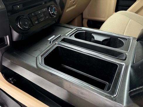 Used 2016 Ford F150 XLT w/ Equipment Group 302A Luxury image 21