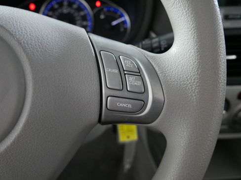 Used 2010 Subaru Forester 2.5X Premium image 28