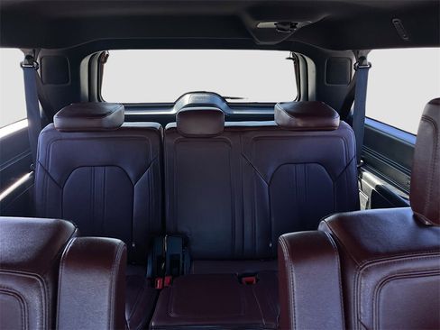 Used 2023 Ford Expedition Max Limited image 29