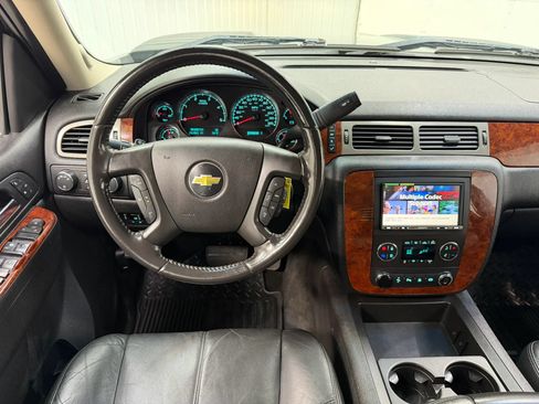 Used 2011 Chevrolet Silverado 2500 LTZ w/ LTZ Plus Package AWD/4WD image 18