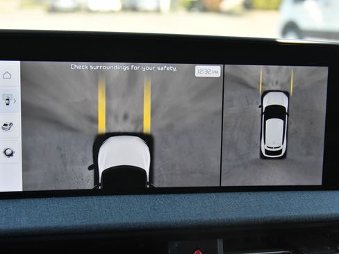 Used 2023 Kia EV6 Wind w/ Wind Technology Package AWD/4WD image 25