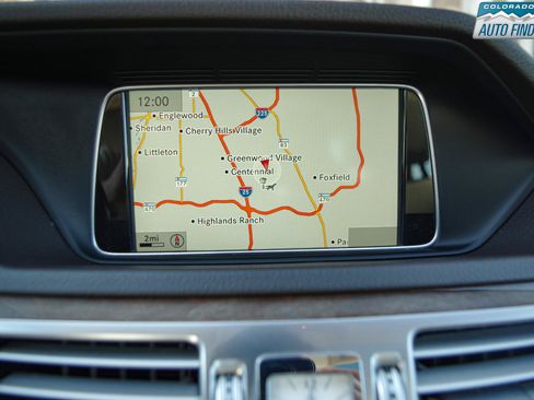 Used 2014 Mercedes-Benz E 350 4MATIC Sedan image 19