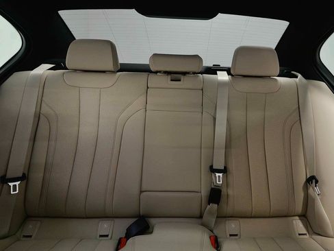 Used 2023 BMW 530i w/ Premium Package RWD image 9