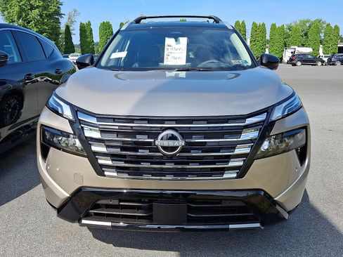 New 2026 Nissan Rogue Platinum w/ Platinum Premium Package AWD/4WD image 2