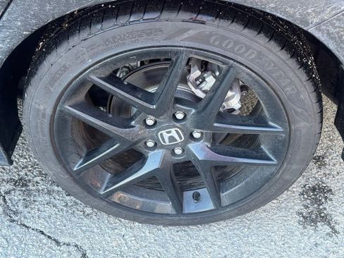 Used 2025 Honda Civic Sport image 13